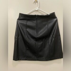 Banana republic black leather mini skirt